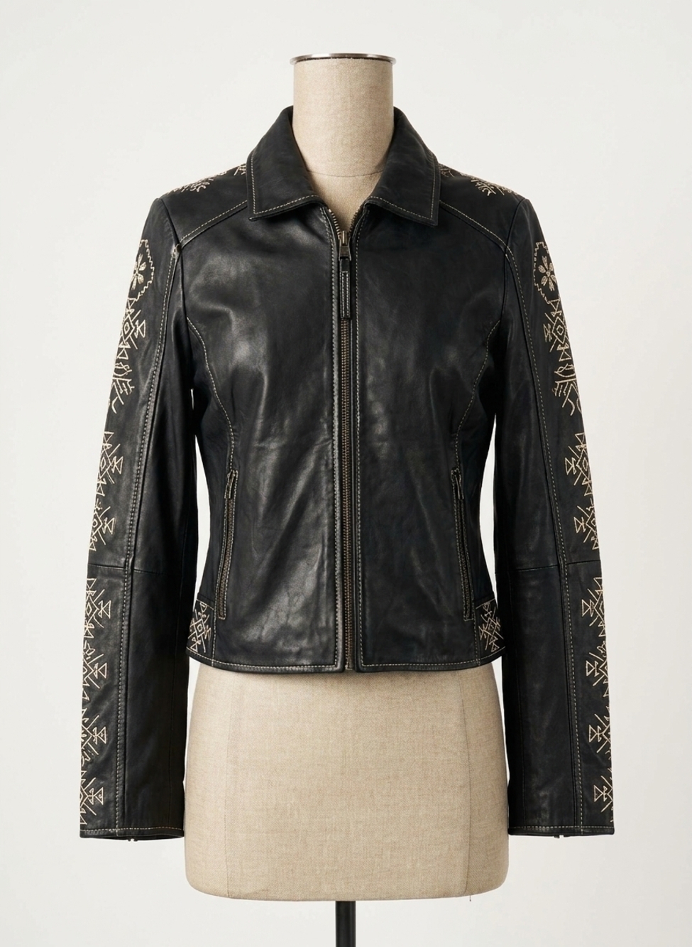 NEW MAURITIUS aztec embroidered jacket in black